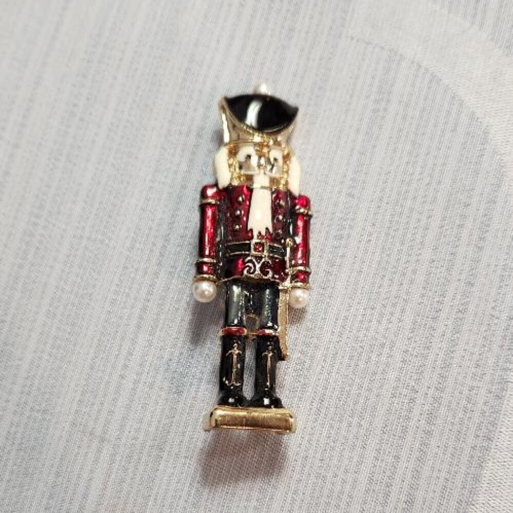 Vintage Nutcracker pin/brooch